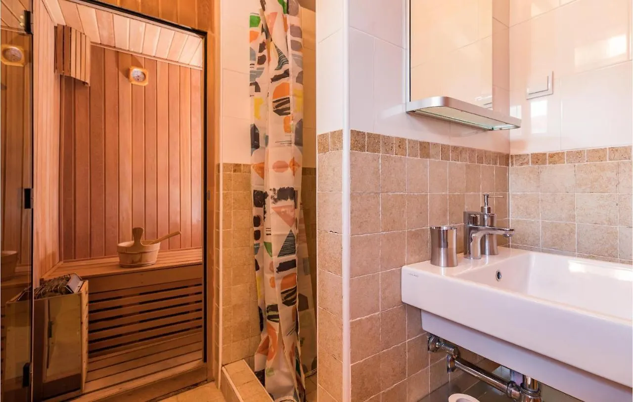Amazing Home In Liznjan With Kitchen Croatia
