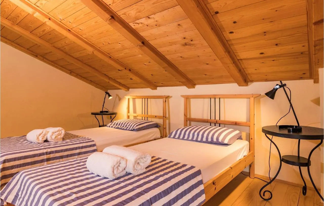 Holiday home Amazing Home In Liznjan With Kitchen Croatia